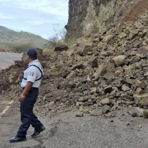 La Onda Tropical 8 azota la entidad con lluvias muy fuertes que podrían traer inundaciones y deslaves